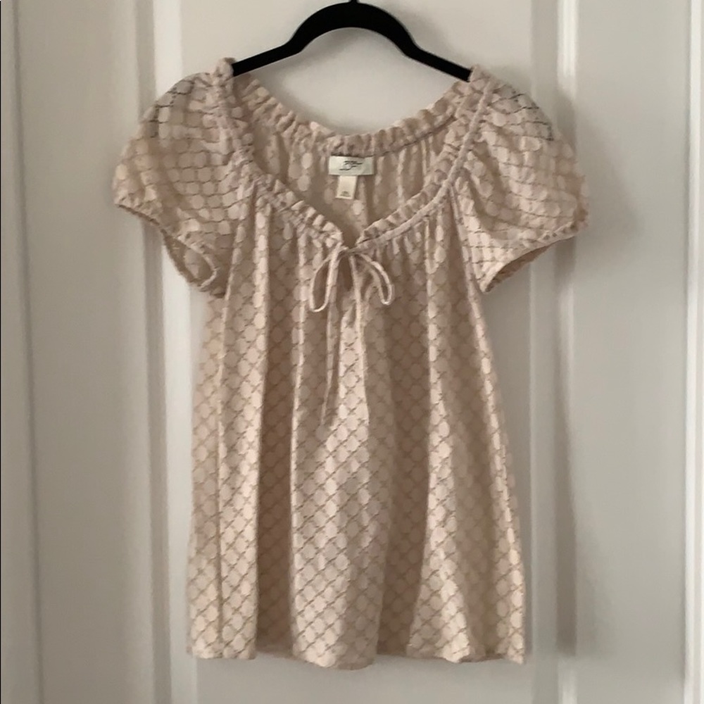 LOFT Cream Tie-Neck Short Sleeves Gold Metallic Stitching Top Size XXS